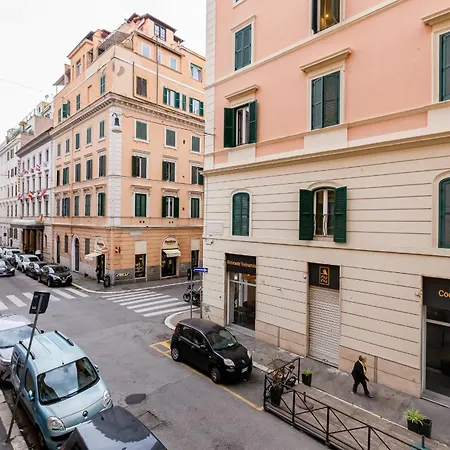 Serenity Home Central Station Roma-2
